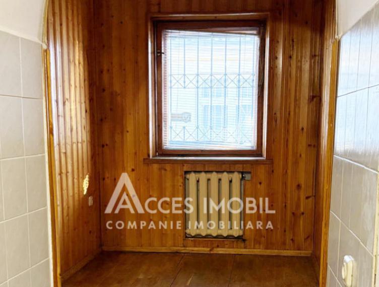 Centru, str. M. Kogălniceanu, 3 camere. De mijloc!: 8