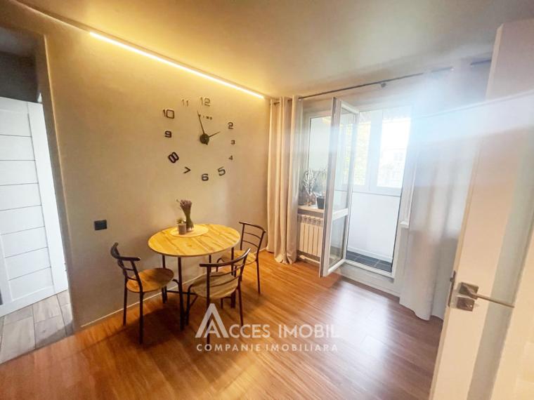 Botanica, str. Hristo Botev, 2 camere + living. Euroreparație!: 2