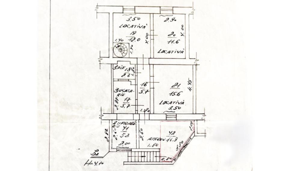 Centru, str. M. Kogălniceanu, 3 camere. De mijloc!: 26