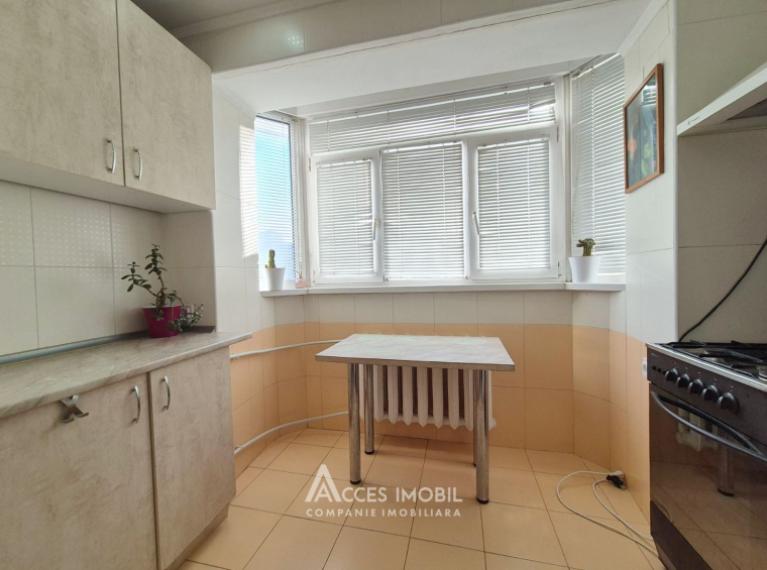 Botanica, bd. Cuza Vodă, 3 camere. Bilaterală!: 2