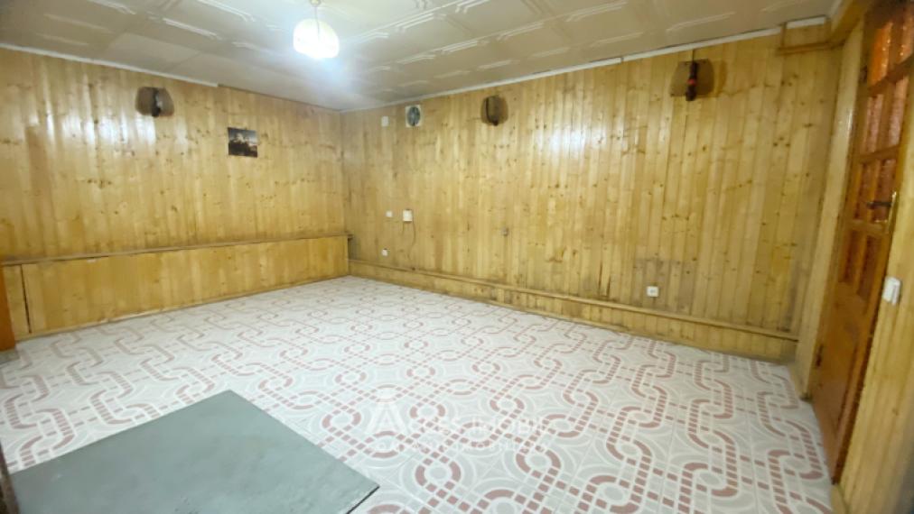 Centru, str. M. Kogălniceanu, 3 camere. De mijloc!: 13