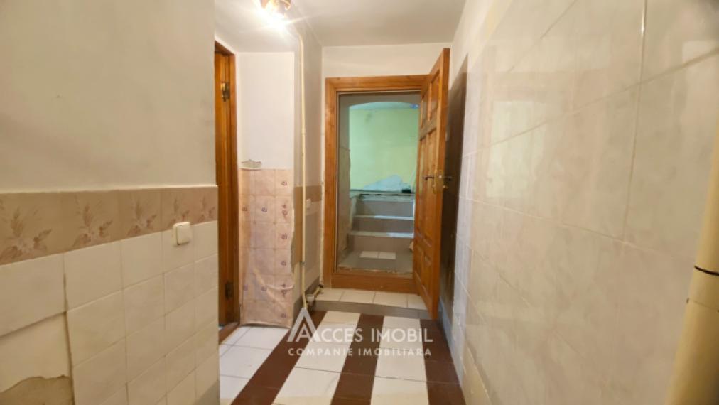 Centru, str. M. Kogălniceanu, 3 camere. De mijloc!: 18