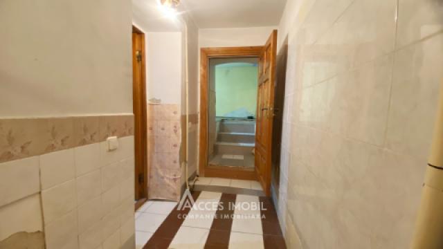 Centru, str. M. Kogălniceanu, 3 camere. De mijloc!: 18