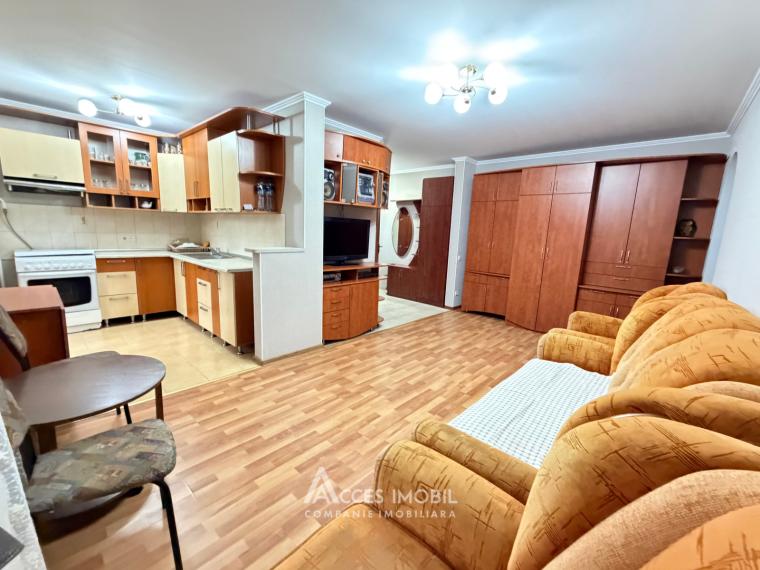 Chirie! str. Ion Creangă, Buiucani, 2 camere + living! Euroreparație!: 0