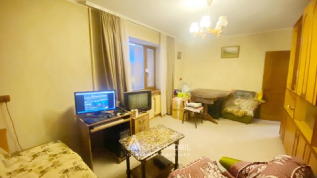 Center, Albisoara Street, 2 rooms. Eurorepair!: 4