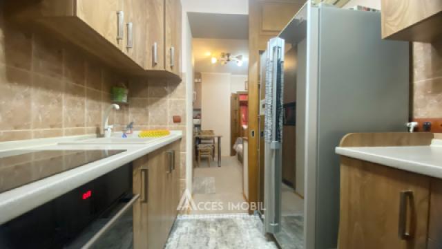 Center, Albisoara Street, 2 rooms. Eurorepair!: 8