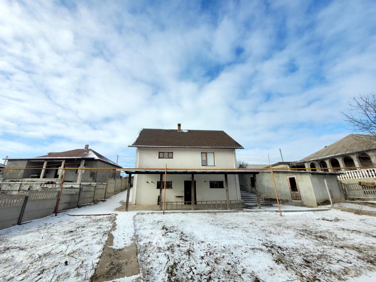 2-х этажный дом! 210м2 + 10 соток, Сынжера, ул. Орхей! Евроремонт!: 0