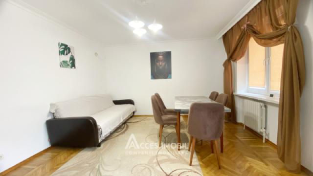 : Centru, str. Alexandru cel Bun