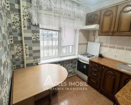 Râșcani, str. Florilor, 1 cameră. De mijloc!: 1