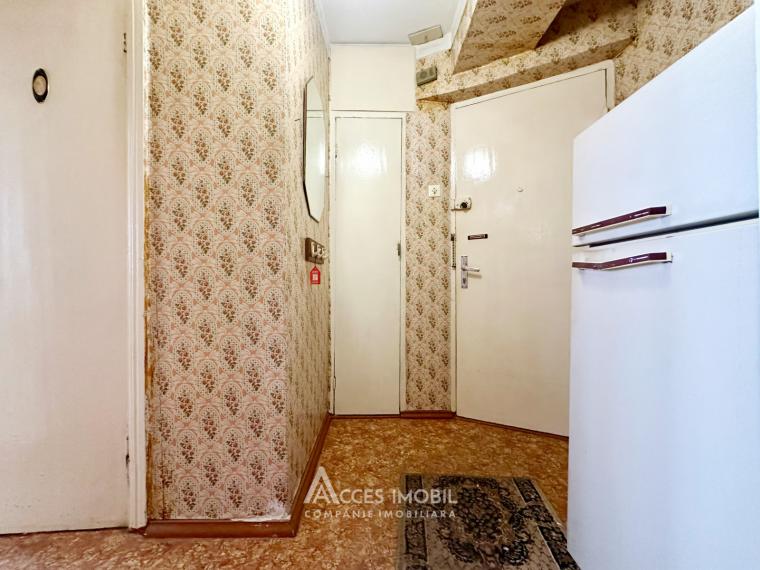 Florarii street 2, Rascani, 1 room. Middle position!  102 Series!: 4
