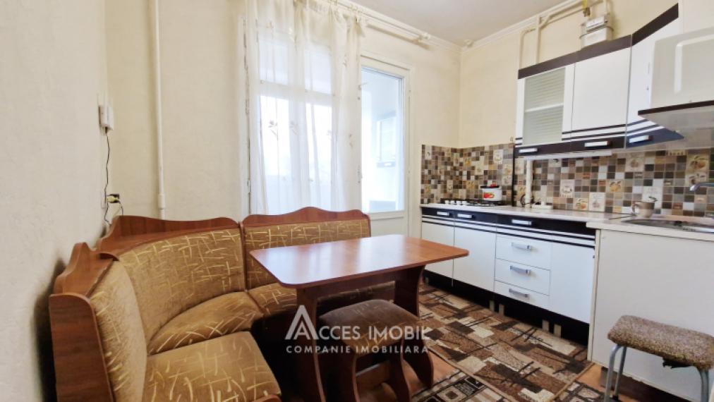 Botanica, bd. Dacia, 1 cameră! De mijloc! Seria MS!: 2