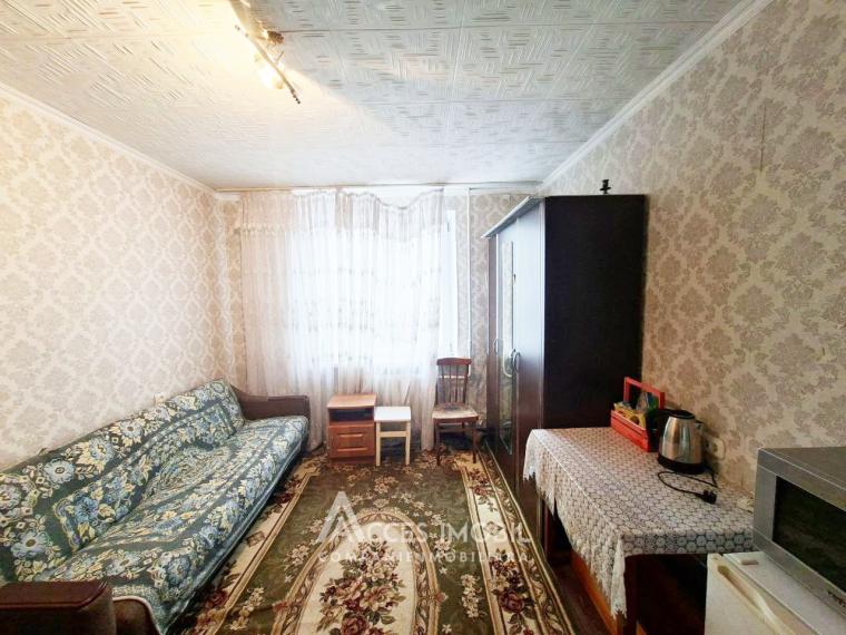 Botanica, Cuza Voda street, room! Middle position!: 0