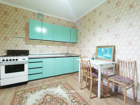 Центр, ул. Измаил, 2 комнаты. Cередина дома!: 4