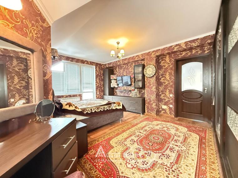 Casă în 2 niveluri! Ialoveni, str. Toma Ciorbă, 220m2 + 3 ari! Euroreparație!: 3