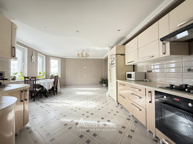 Casă în 2 niveluri! Ialoveni, str. Toma Ciorbă, 220m2 + 3 ari! Euroreparație!: 9