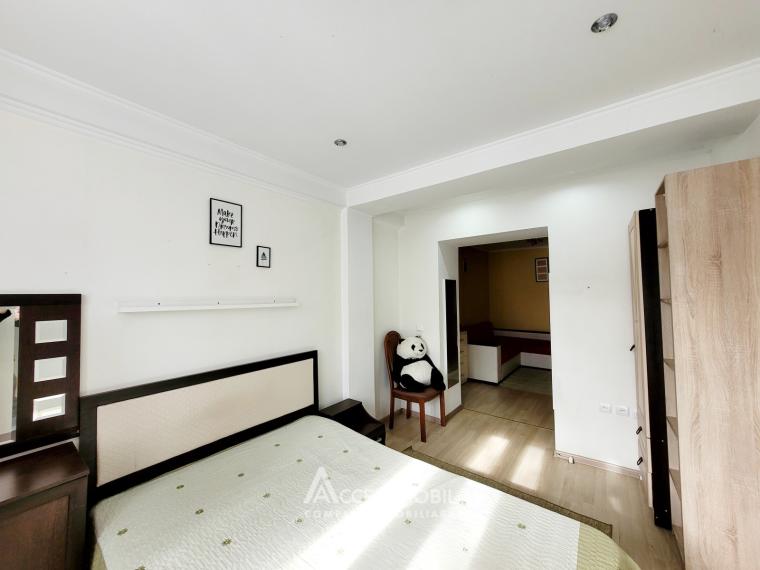 Botanica, str. Nikolai Zelinski, 3 camere + living! Euroreparație!: 3