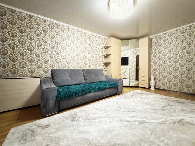 Ciocana, bd. Mircea Cel Bătrân, 2 camere. De mijloc!: 1