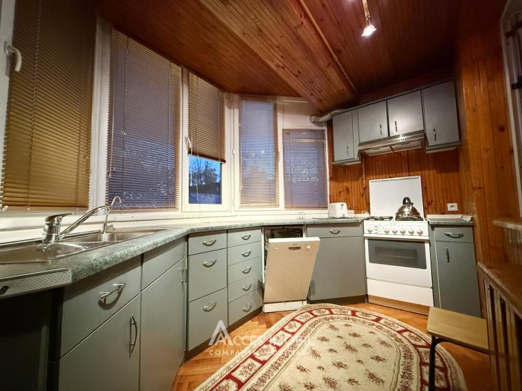 Chirie! str. 31 August 1989, Centru, 2 camere + living. Euroreparație!: 9