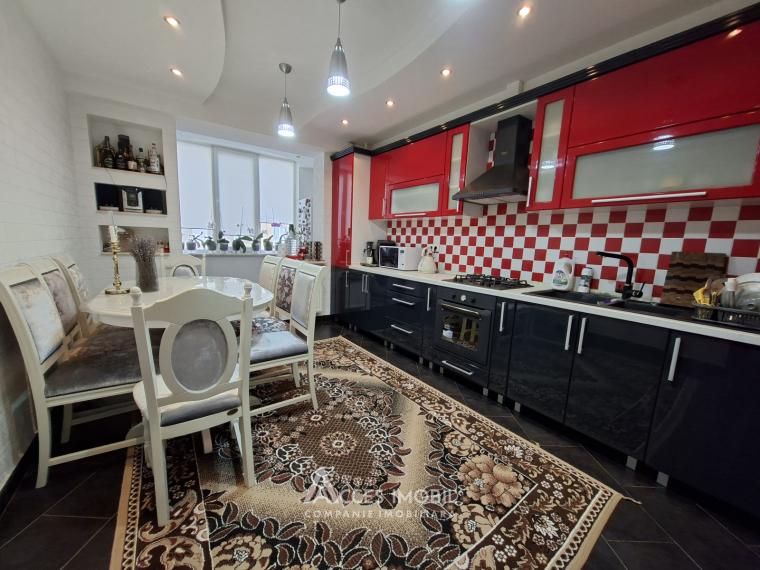 Bloc Nou! Botanica, str. Grenoble, 2 camere + living! Euroreparație!: 4