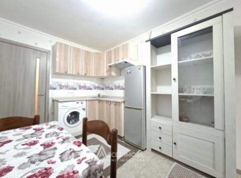 Telecentru, str. Sfânta Vineri, 1 cameră + living! De mijloc!: 2