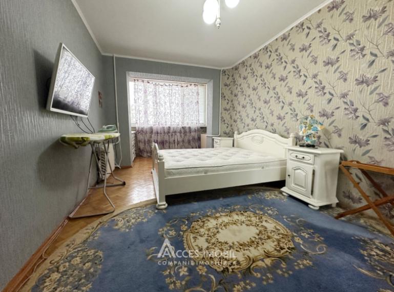 Botanica, bd. Traian, 3 camere!: 2