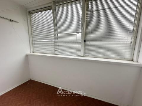 Botanica, bd. Traian, 3 camere!: 11