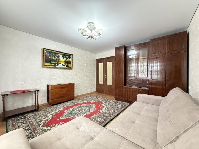 Chirie! Poșta Veche, str. Gheorghe Madan, 3 camere! Euroreparație!: 2