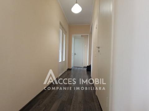 Centru, bd. Ștefan cel Mare, 2 camere. De mijloc!: 12