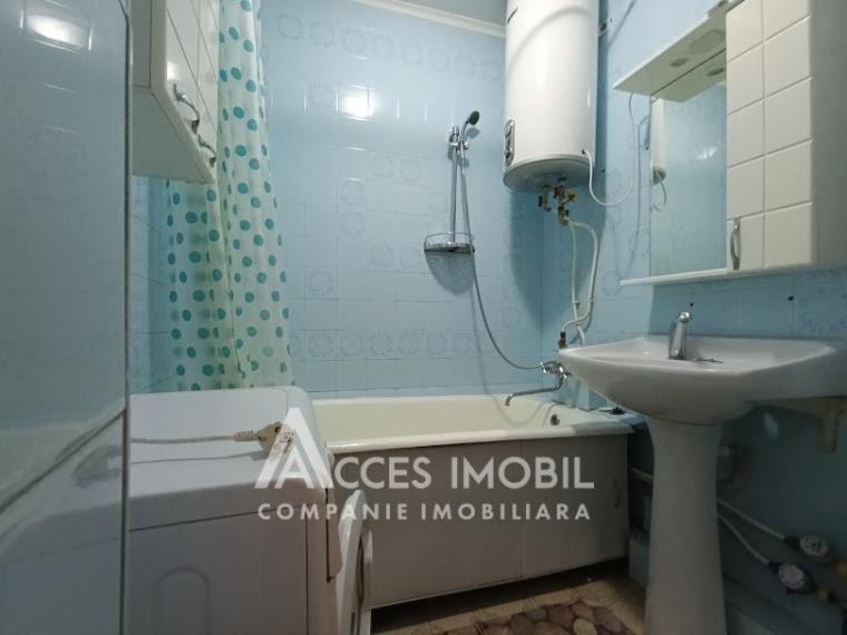 Centru, bd. Ștefan cel Mare, 2 camere. De mijloc!: 14