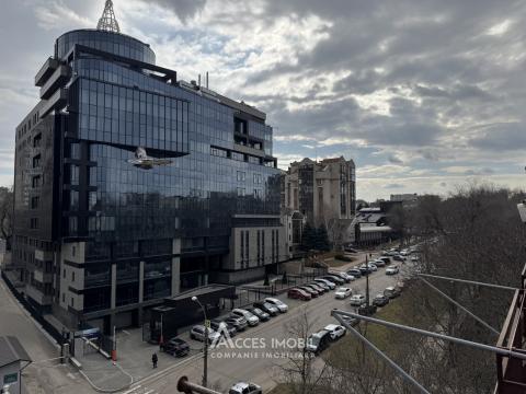 Center, Al. Puskin avenue, 1 room + living. Middle position!: 12