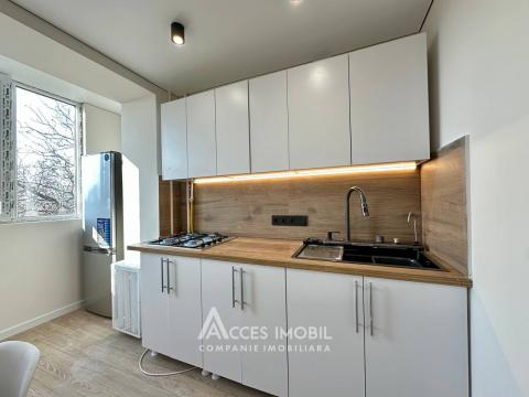 : Rascani, Florilor street