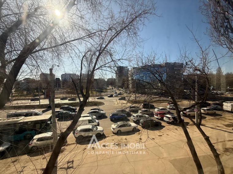 Centru, bd. Iuri Gagarin, 3 camere! Localizare de Mijloc!: 12