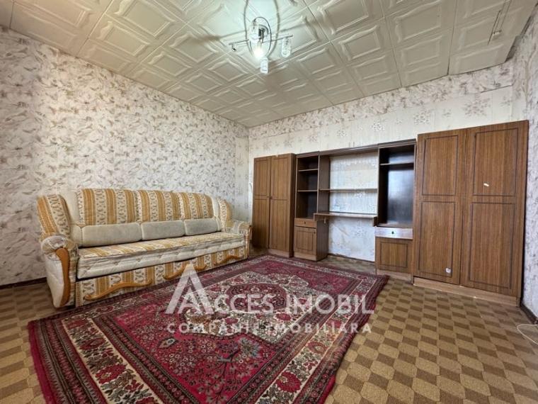 Dobrogea, str. Luceafărul, 2 camere. Seria 143! De mijloc!: 1