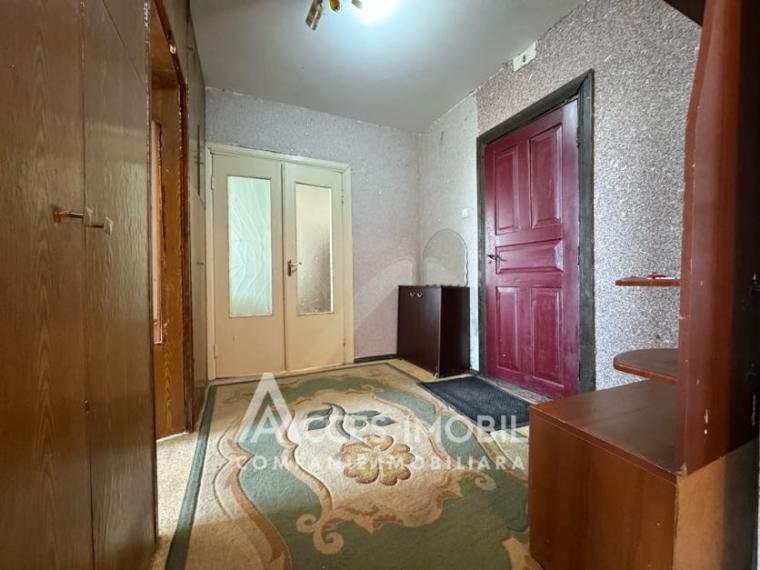 Dobrogea, str. Luceafărul, 2 camere. Seria 143! De mijloc!: 8