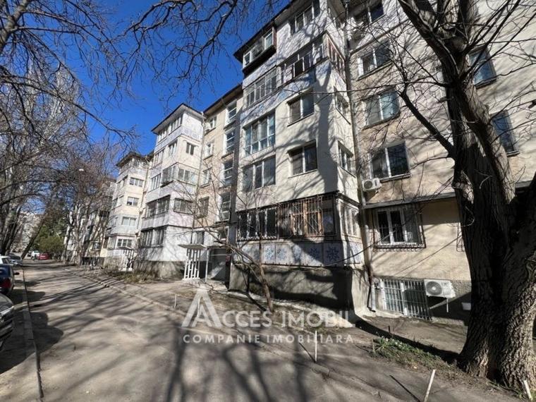 Râșcani, str. Miron Costin, 2 camere + living. Euroreparație! De mijloc!: 14