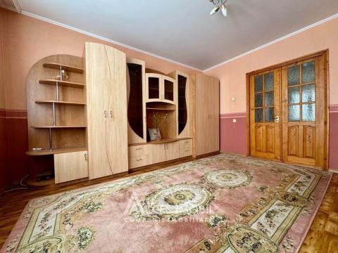 Botanica, str. Grenoble, 2 camere. De mijloc!: 3