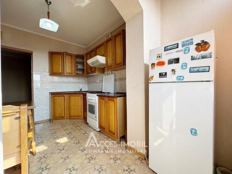 Botanica, str. Grenoble, 2 camere. De mijloc!: 9