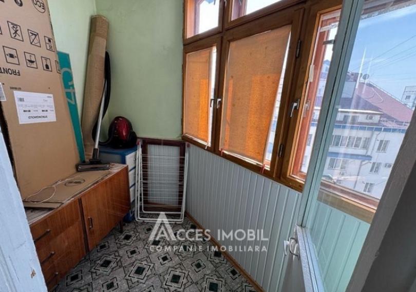 Botanica, str. Grenoble, 2 camere. De mijloc!: 14