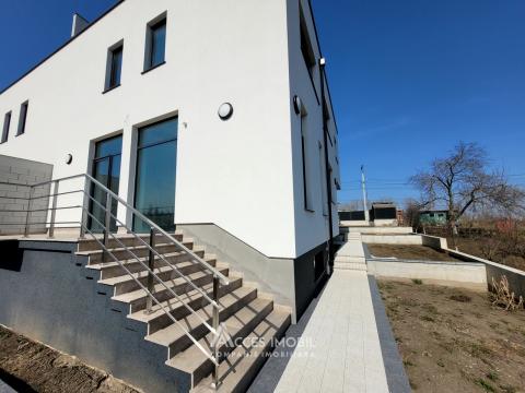 3-х этажный Дуплекс! Сочитень,  ул. Индепенденцей, 275м2 + 4 соток! Белый вариант!: 28