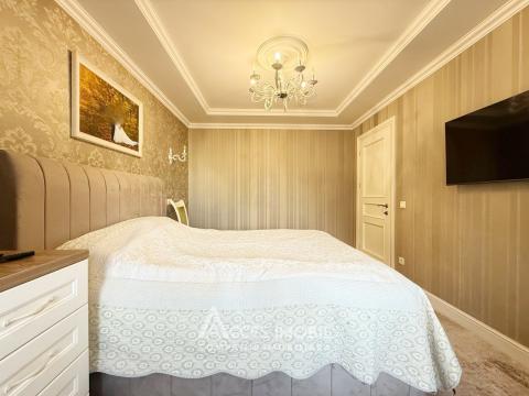 Ciocana, bd. Mircea Cel Bătrân, 4 camere. Localizare de Mijloc! Euroreparație!: 2