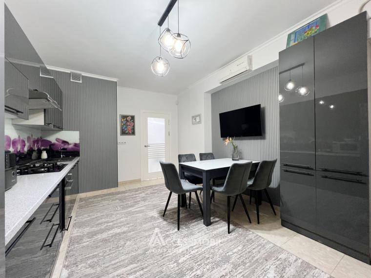 New Block! Ciocana, Mircea Cel Batrin av, 2 rooms + living. Euro repair!: 3