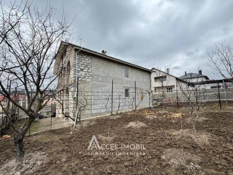 Casă în 2 nivele! Dumbrava, str. La Răscruce, 180m2 + 6 ari!: 1