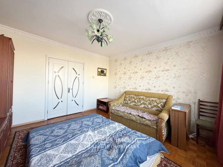 str. Alecu Russo, Ciocana, 3 camere + living. De mijloc!: 1