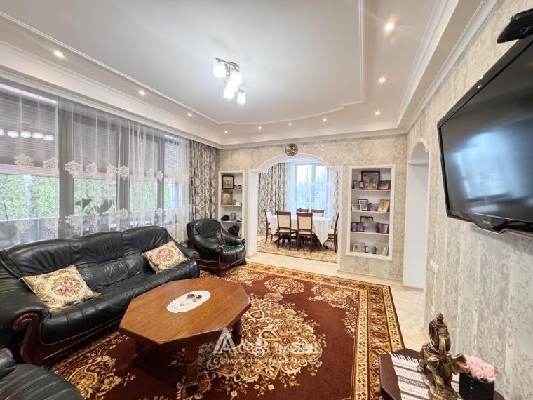 Casă în 2 niveluri! str. Lacului, Vatra, 160m2 + 10 ari. Euroreparație!: 1