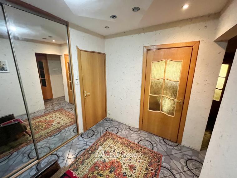 Botanica, Cuza Vodă street, 3 rooms. MS series! Middle position!: 8