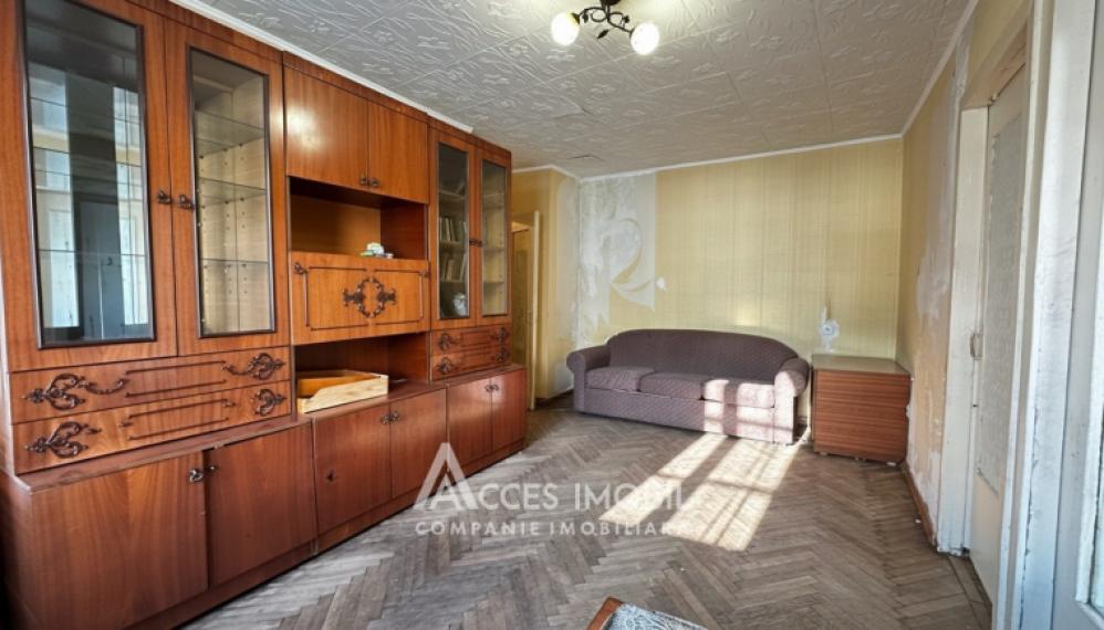 Sculeni, str. Calea Ieșilor, 3 camere + living!: 3