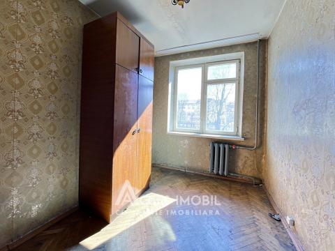 Sculeni, str. Calea Ieșilor, 3 camere + living!: 4