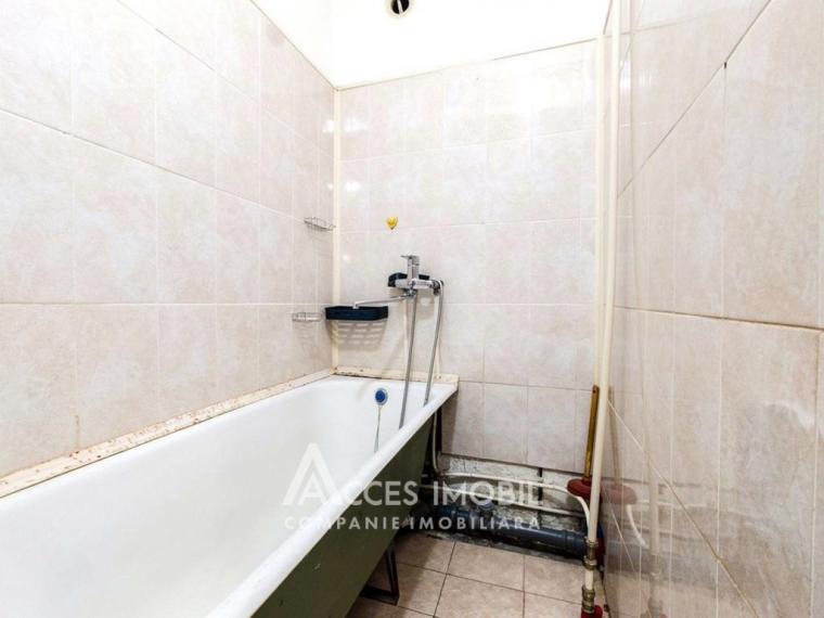 Sculeni, str. Calea Ieșilor, 3 camere + living!: 9