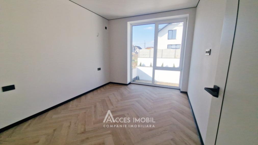 2 floors Duplex! Bacioi, Sfanta Treime street! 138m2 + 3 aries! Euro repair!: 2