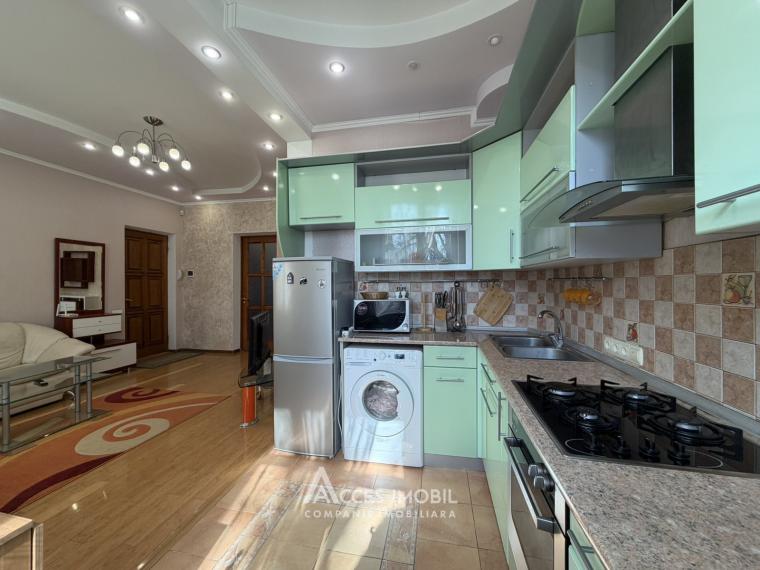 Аренда! Центр, бул. Штефан чел Маре, 2 комнаты + гостиная. Евроремонт!: 4